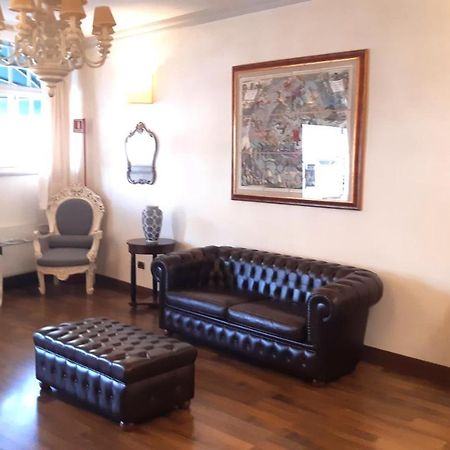 Albergo Moderno Lucca Exteriör bild