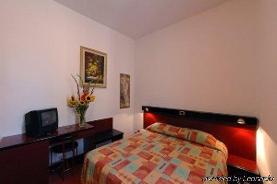 Albergo Moderno Lucca Exteriör bild